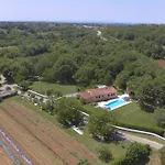 Fragola - House With Large Garden * Tinjan