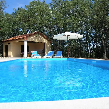 Fragola - House With Large Garden