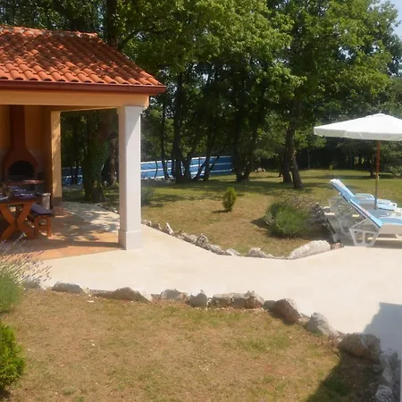Fragola - House With Large Garden *
