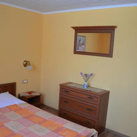 Fragola - House With Large Garden