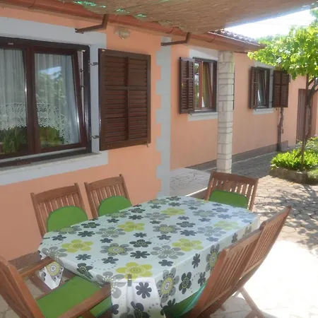 Fragola - House With Large Garden Вилла Tinjan